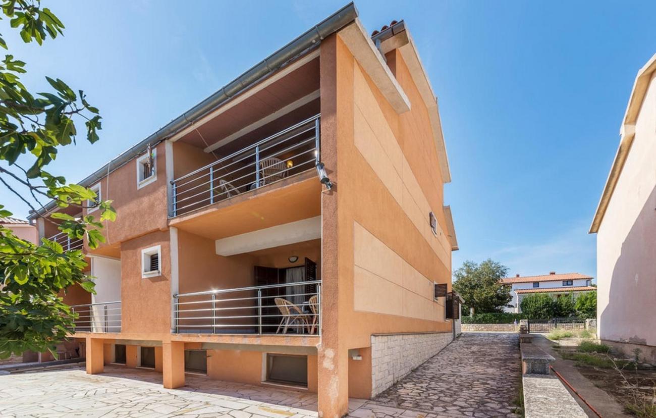 Apartments And Rooms With Parking Space Fazana - 13742 Esterno foto